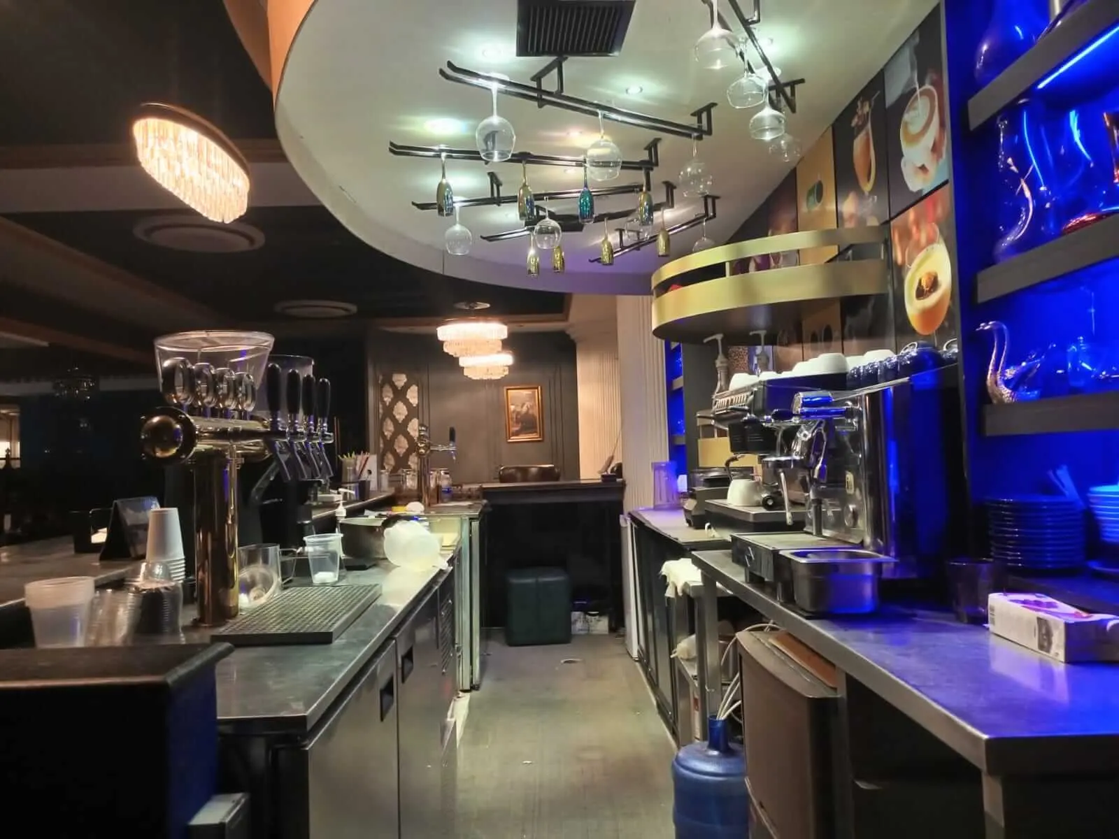 Villa on Hollywood Boulevard