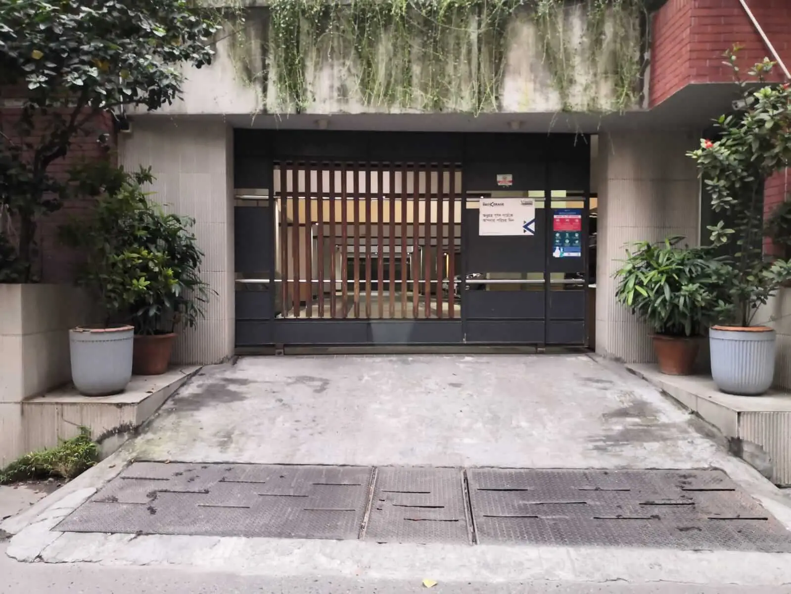 Villa on Hollywood Boulevard