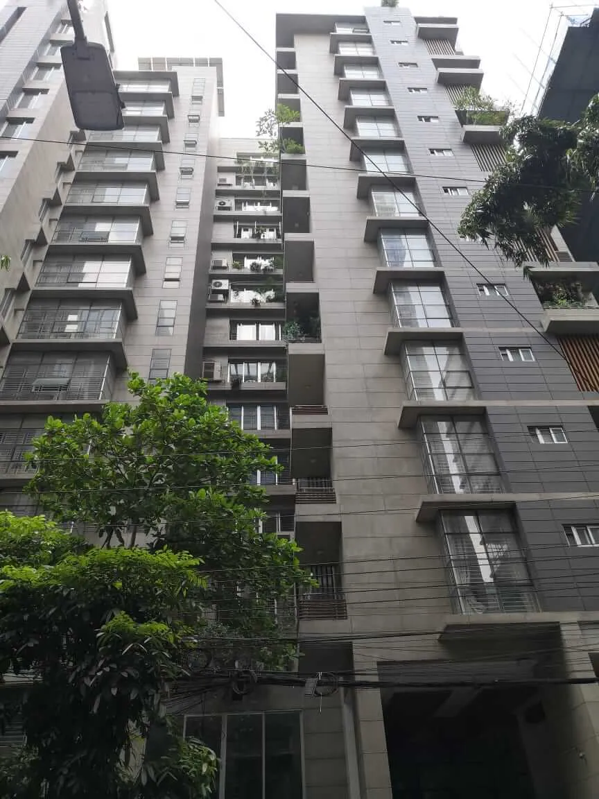 Villa on Hollywood Boulevard