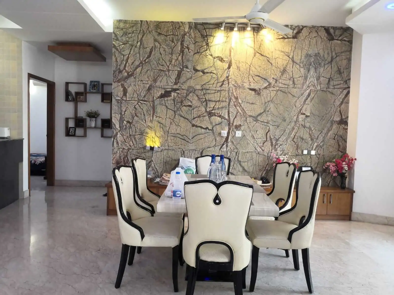 Villa on Hollywood Boulevard