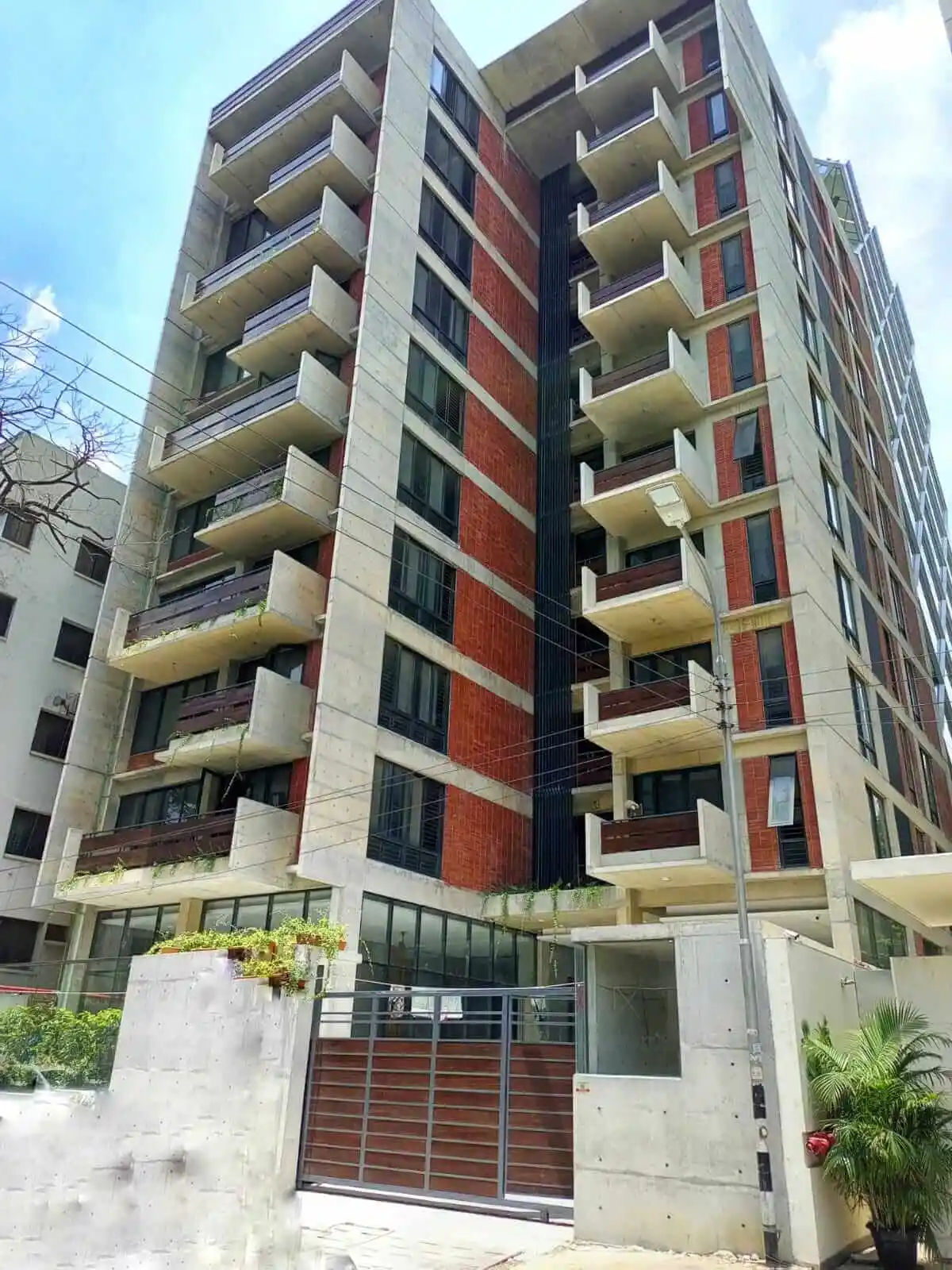 Villa on Hollywood Boulevard