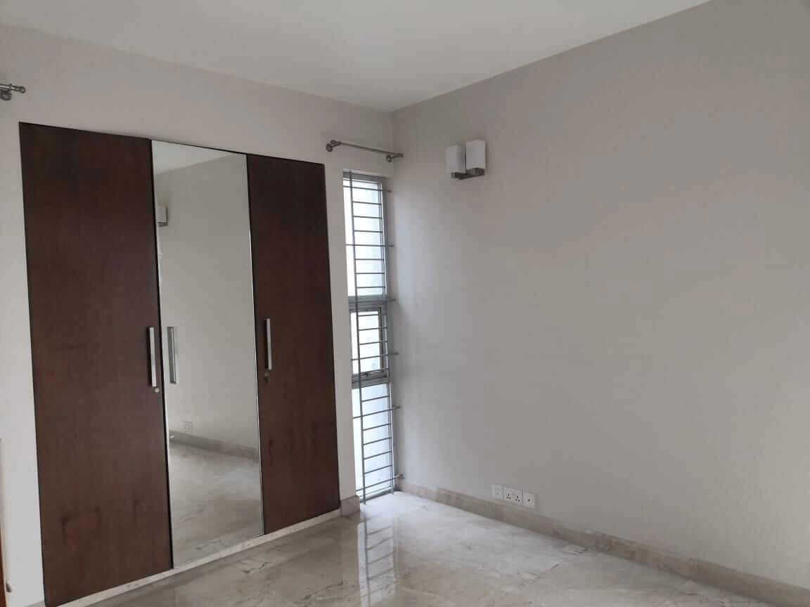 Villa on Hollywood Boulevard