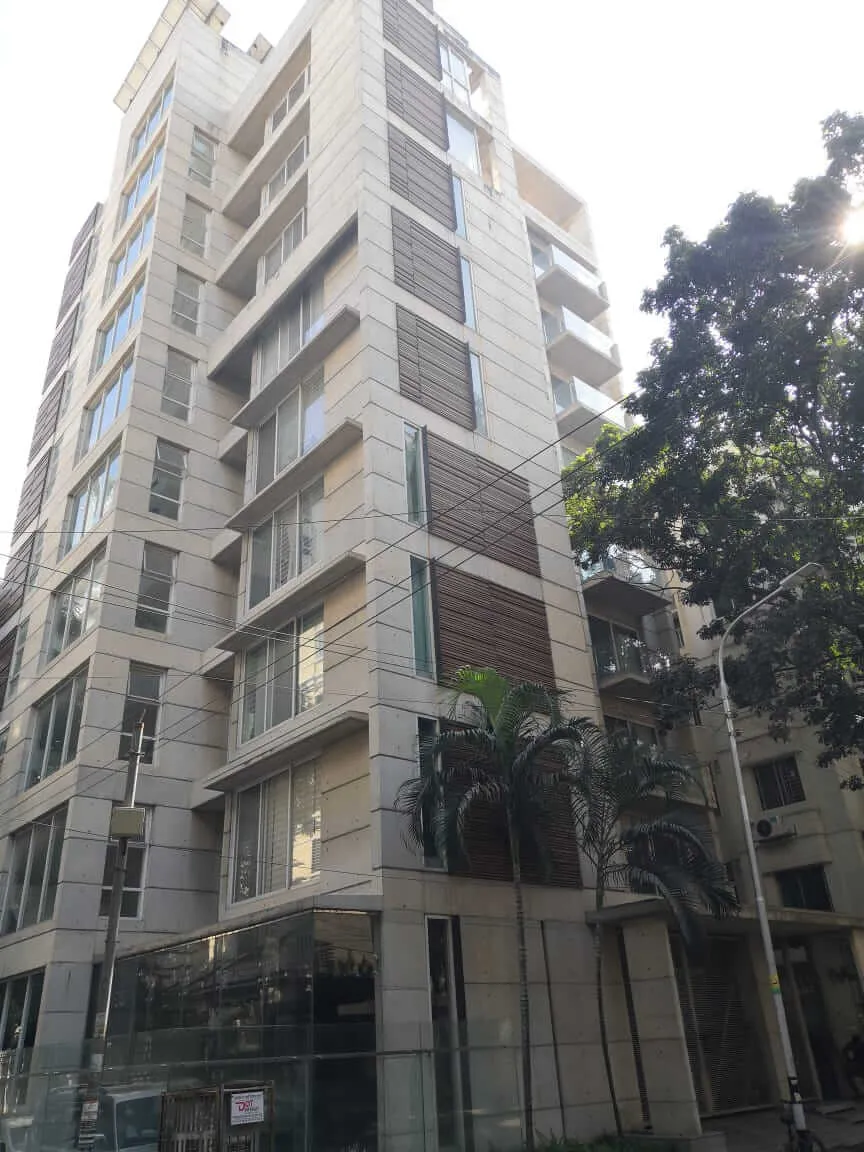 Villa on Hollywood Boulevard