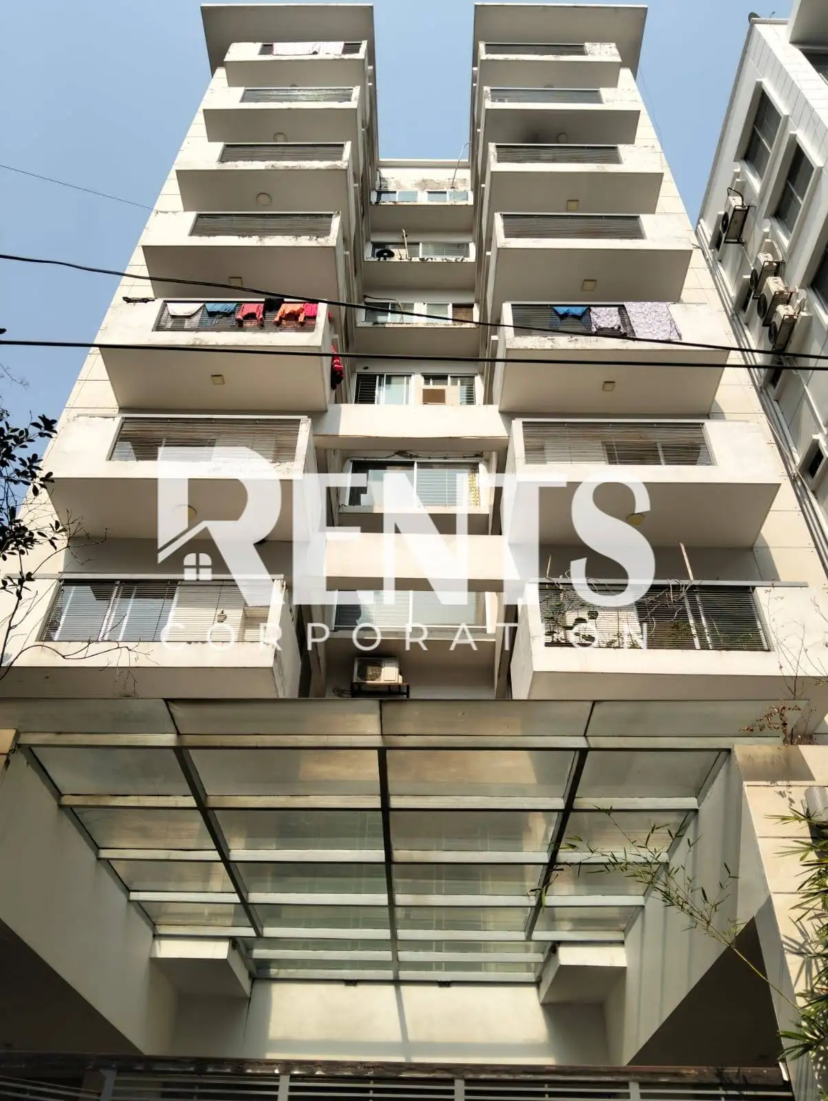 Villa on Hollywood Boulevard