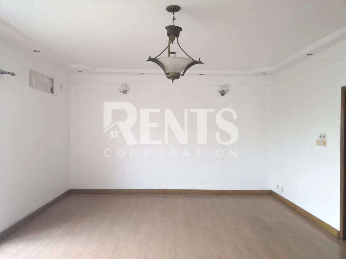 Villa on Hollywood Boulevard