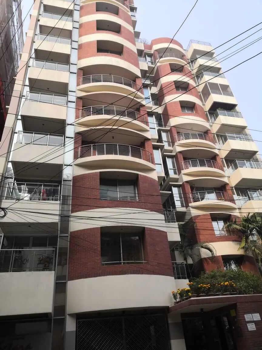 Villa on Hollywood Boulevard