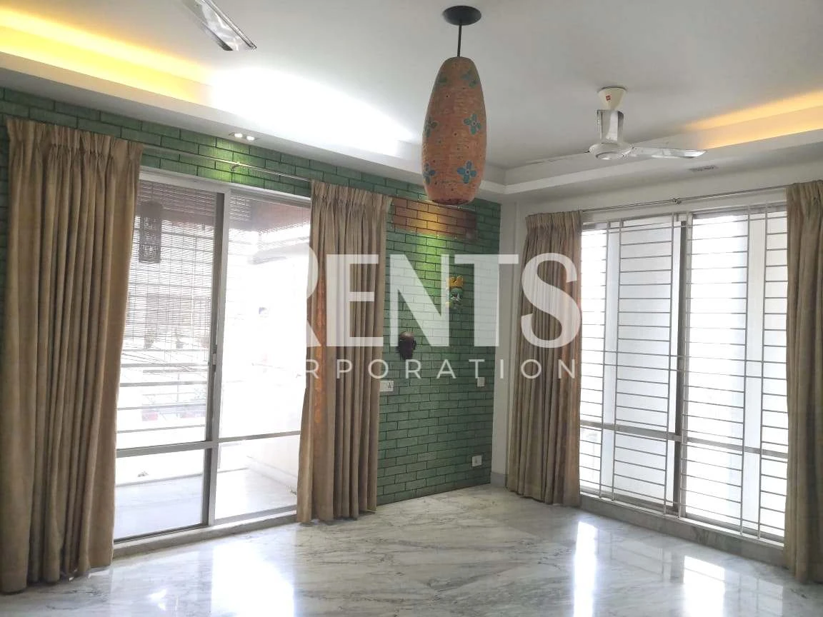 Villa on Hollywood Boulevard