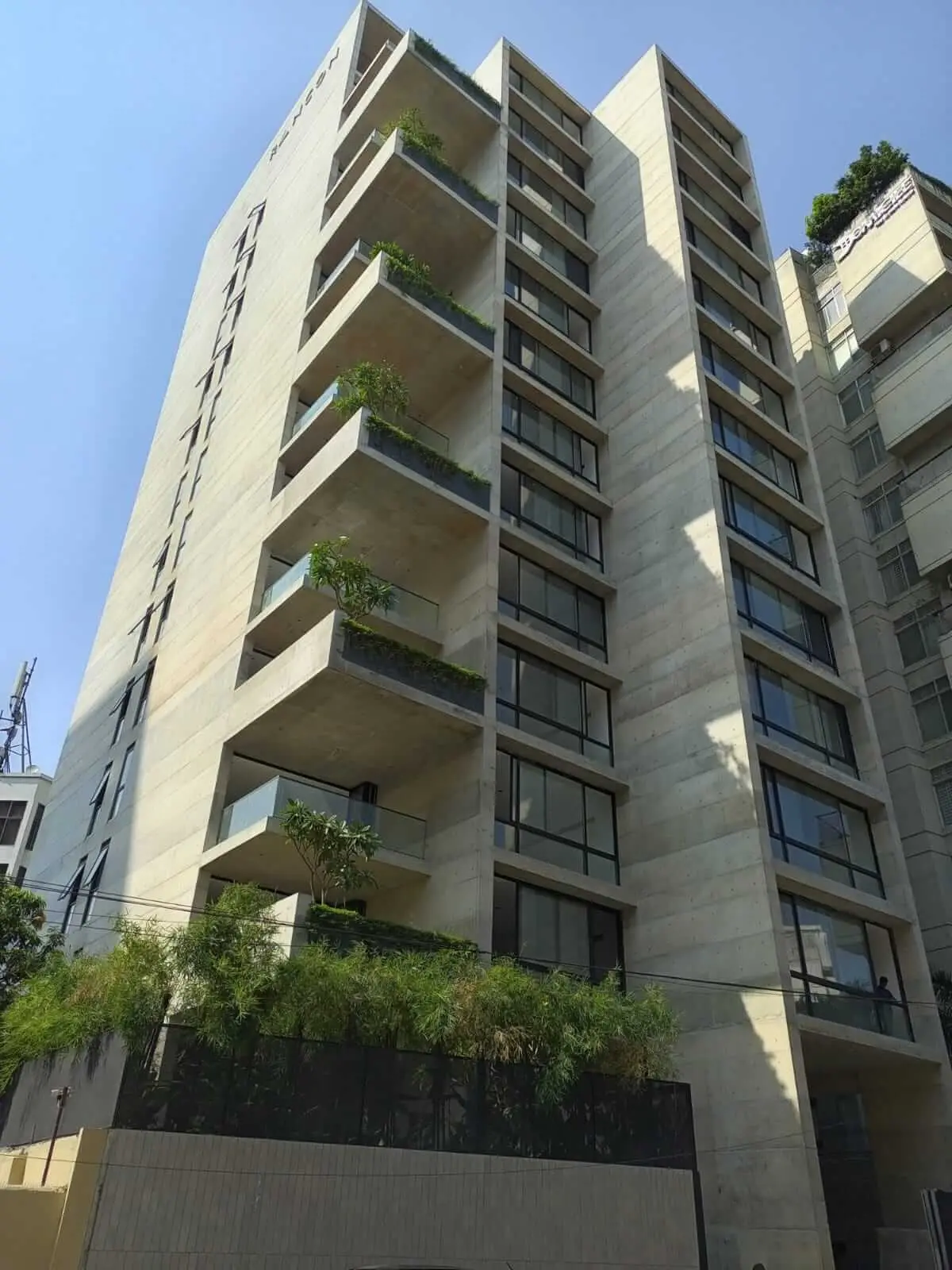 Villa on Hollywood Boulevard