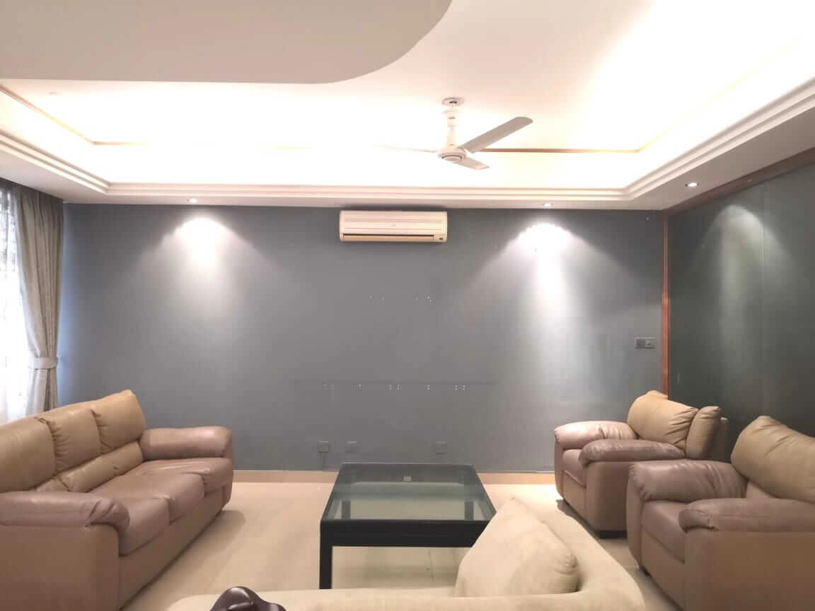 Villa on Hollywood Boulevard