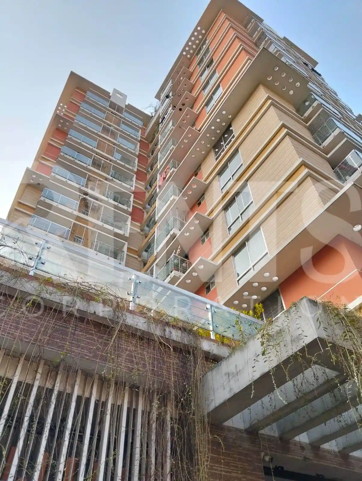 Villa on Hollywood Boulevard