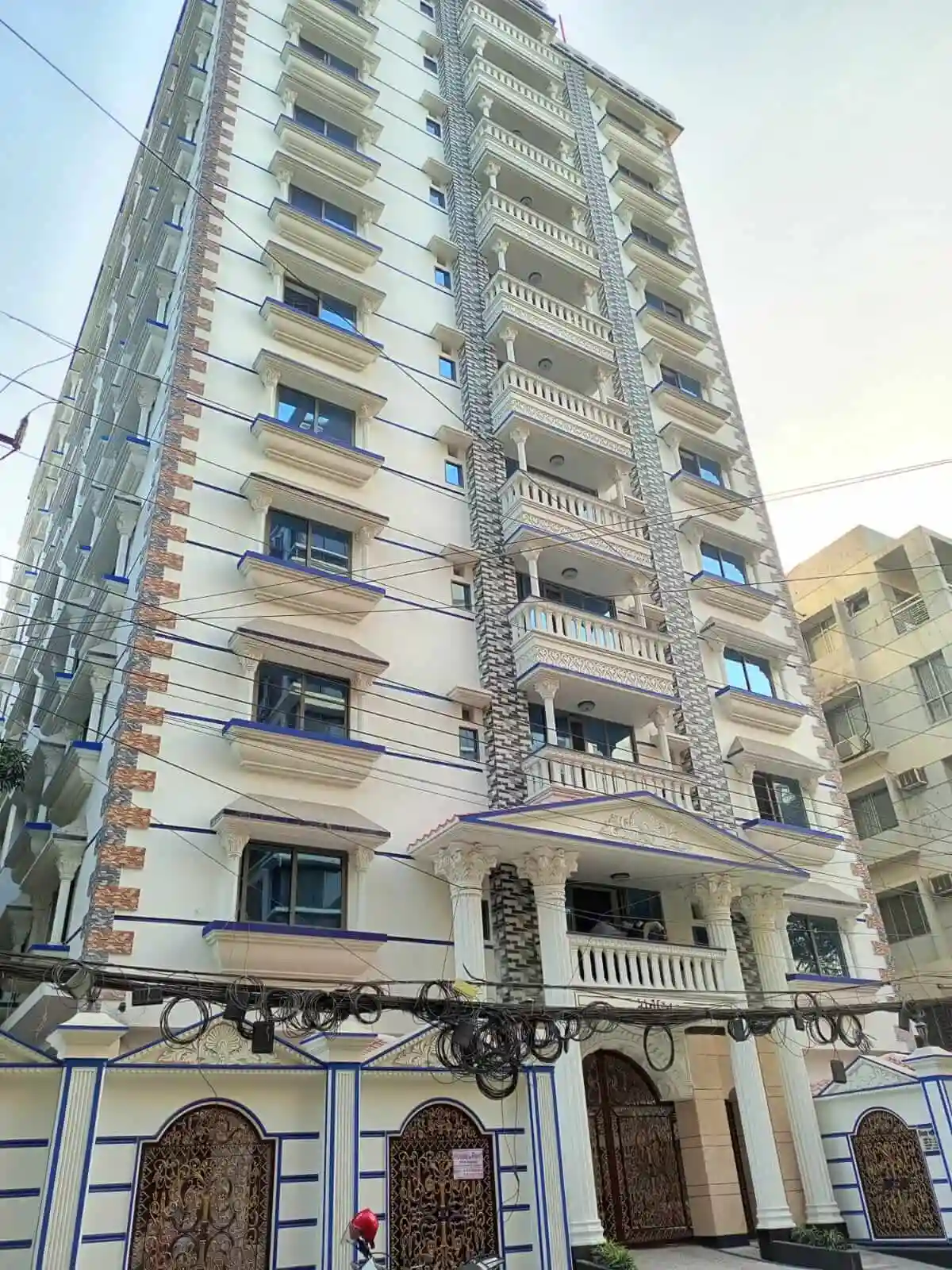 Villa on Hollywood Boulevard