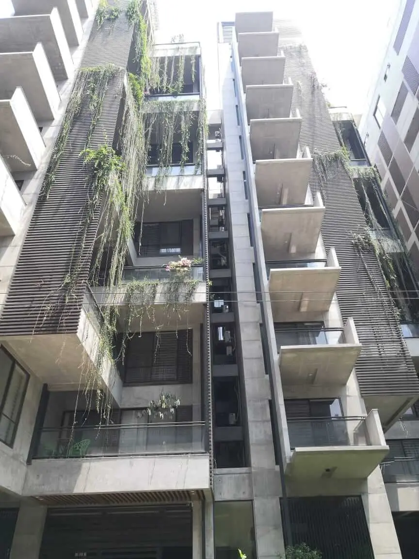 Villa on Hollywood Boulevard