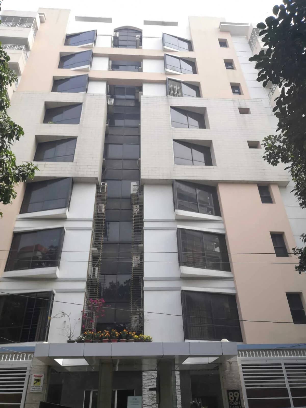 Villa on Hollywood Boulevard