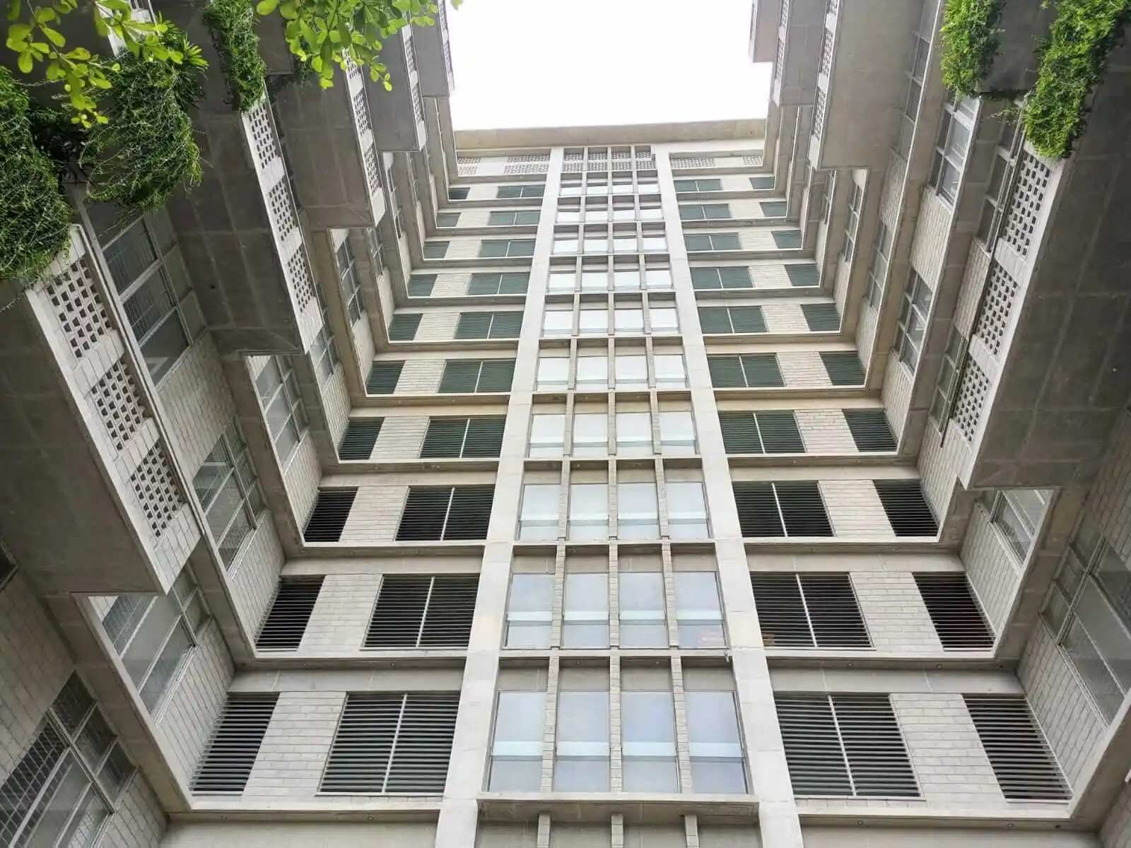 Villa on Hollywood Boulevard