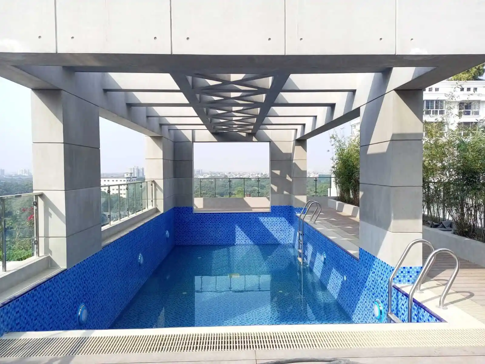 Villa on Hollywood Boulevard