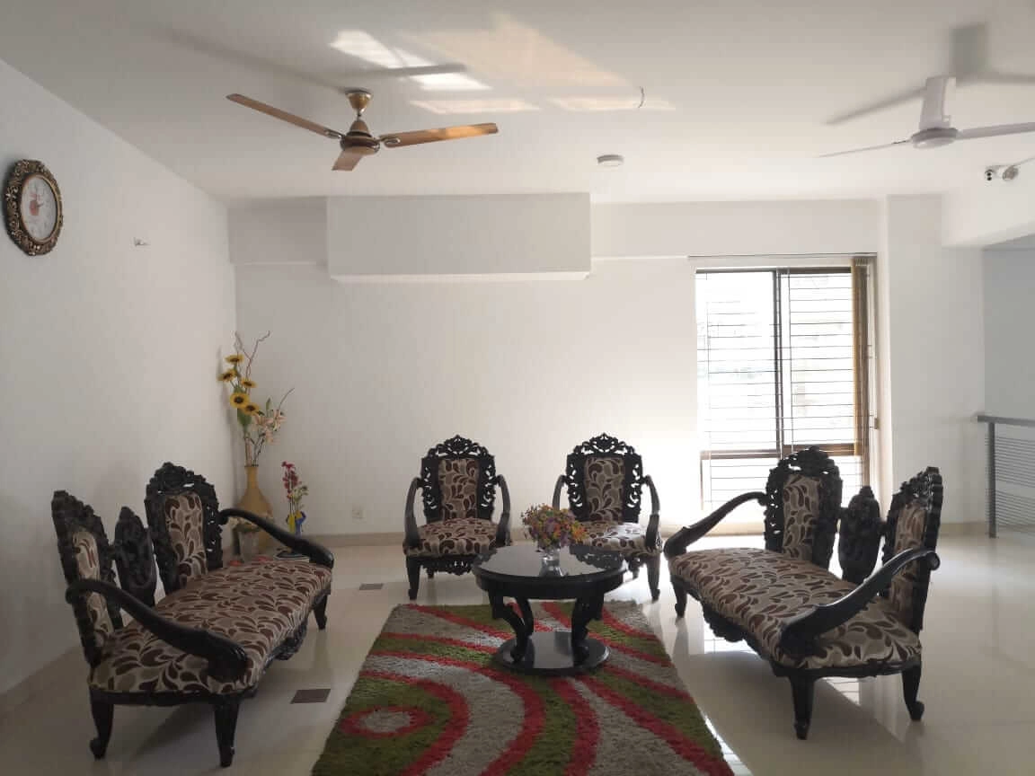 Villa on Hollywood Boulevard