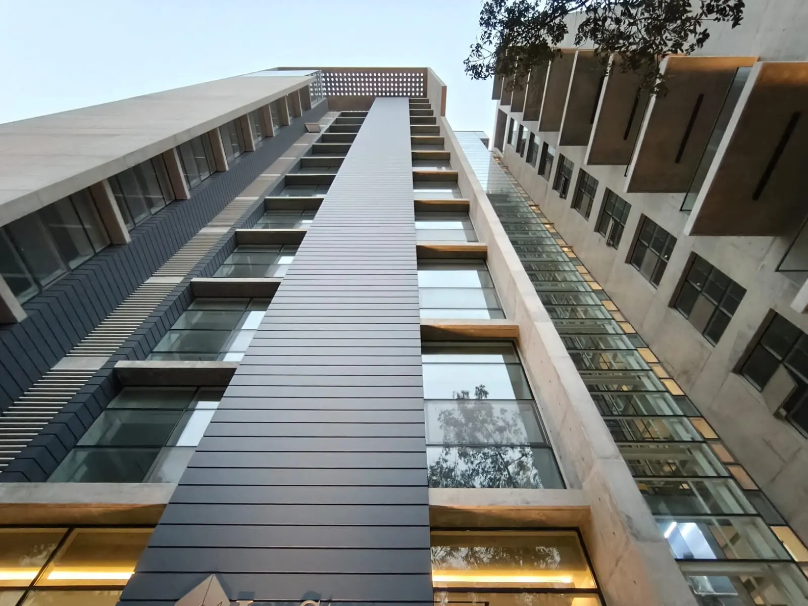 Villa on Hollywood Boulevard