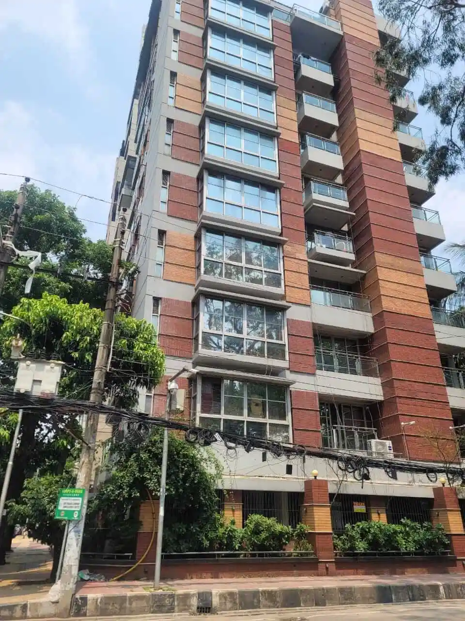 Villa on Hollywood Boulevard