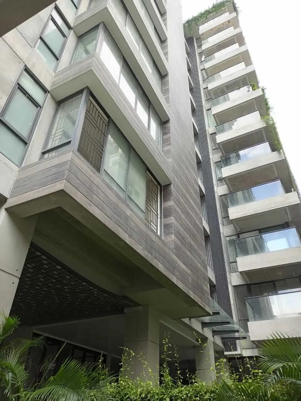 Villa on Hollywood Boulevard