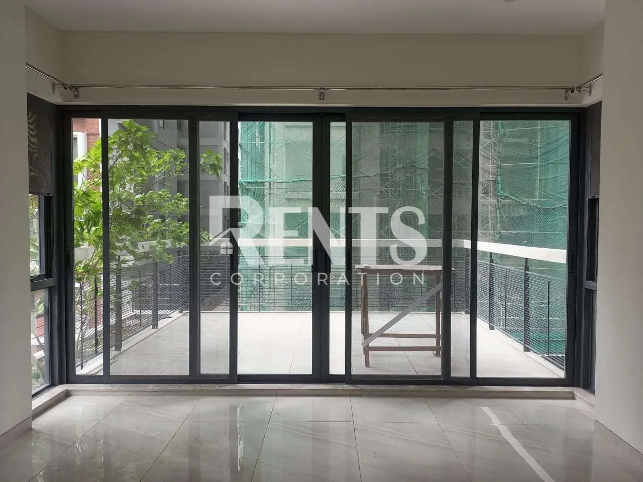 Villa on Hollywood Boulevard