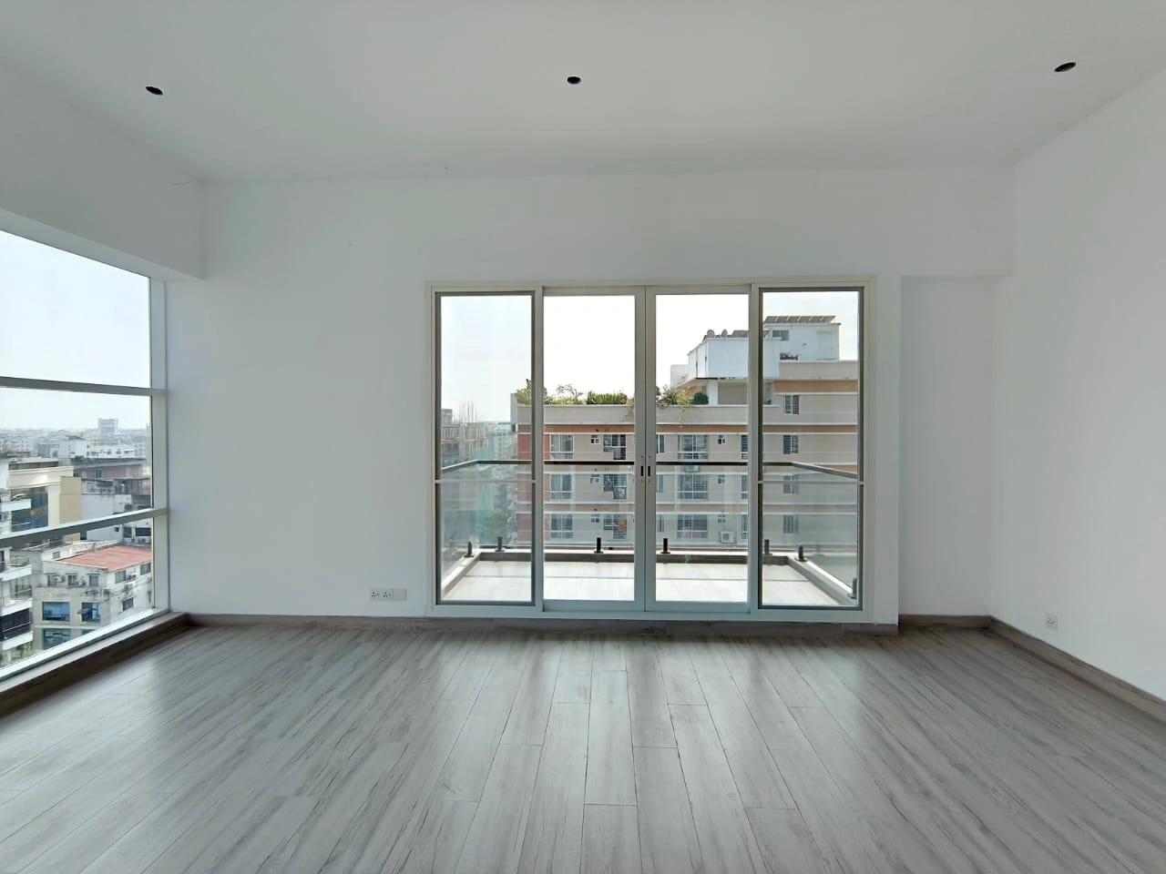 Villa on Hollywood Boulevard