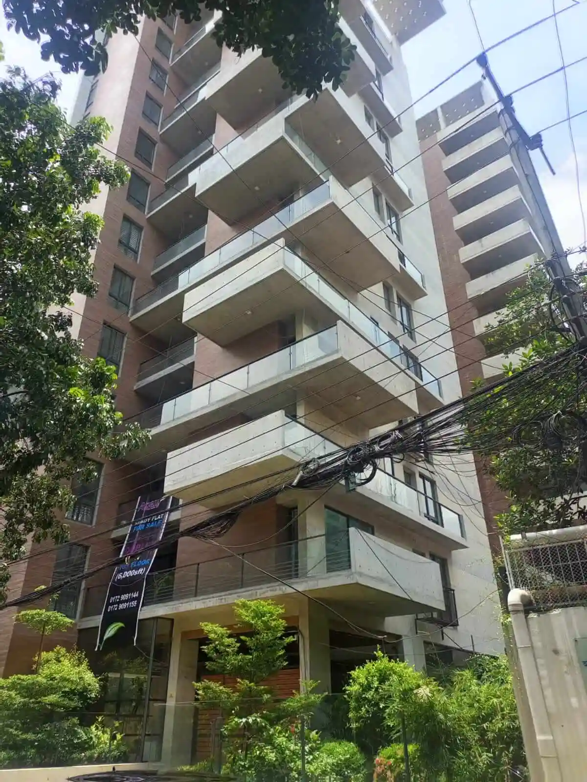 Villa on Hollywood Boulevard