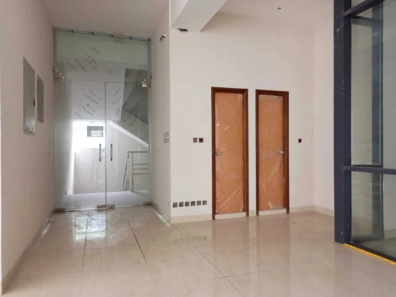 Villa on Hollywood Boulevard