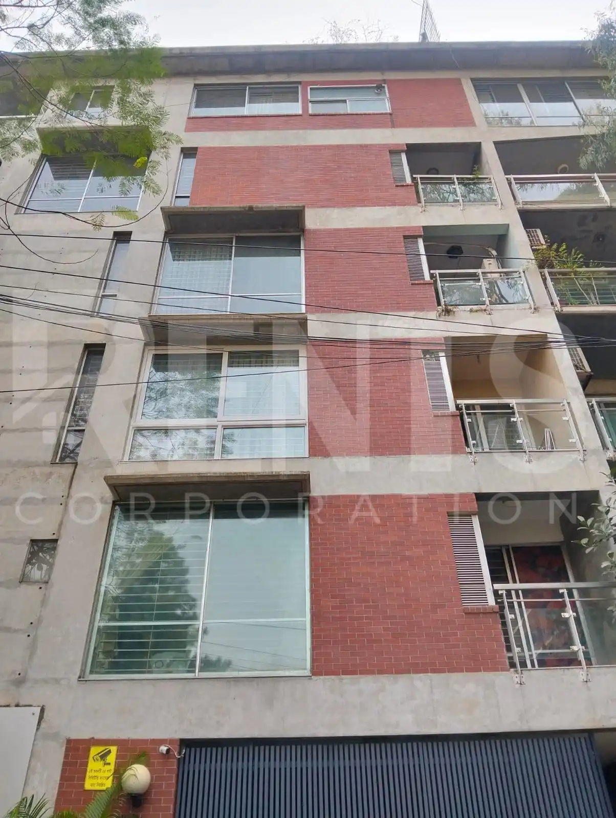 Villa on Hollywood Boulevard