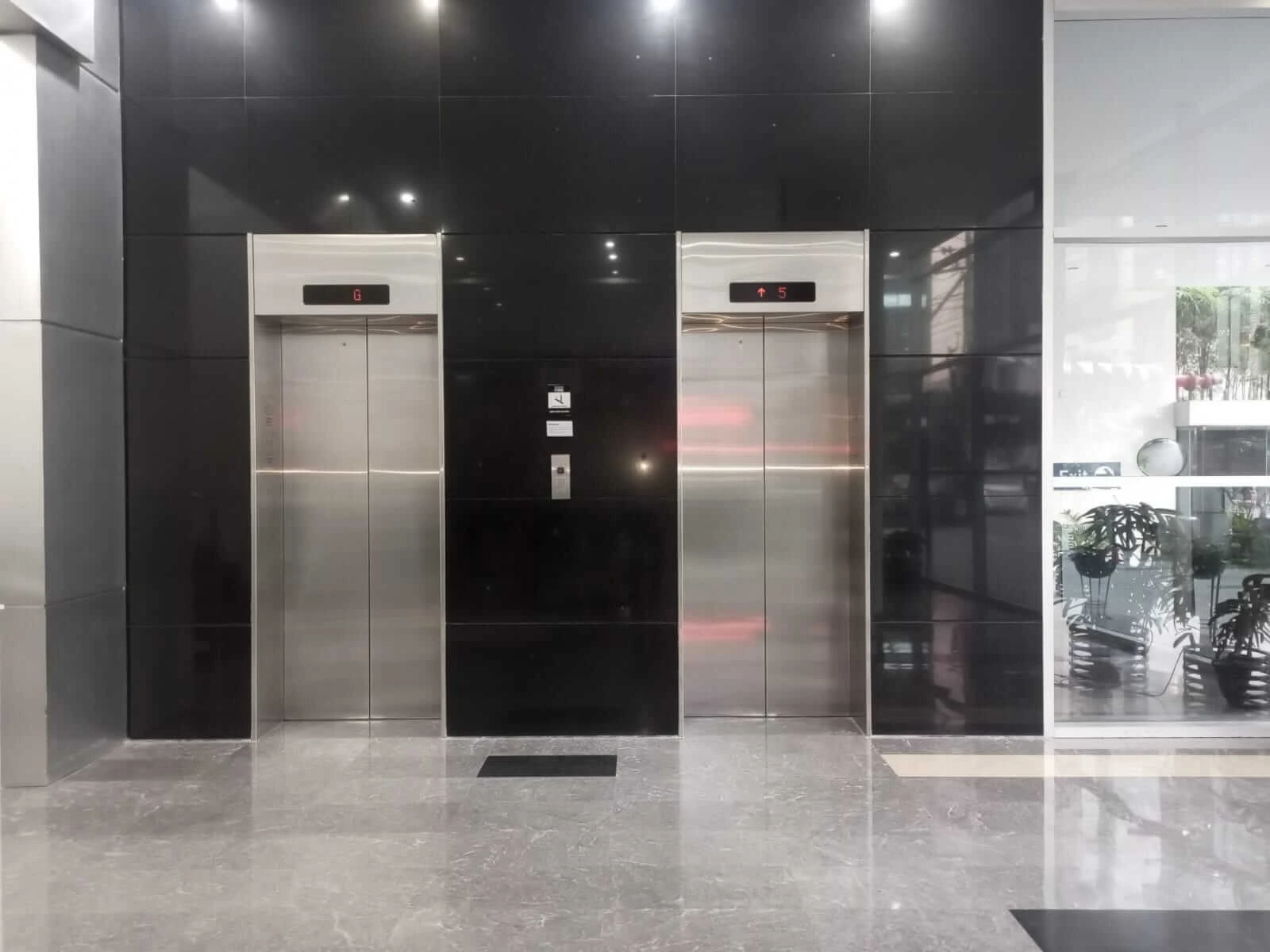 Villa on Hollywood Boulevard