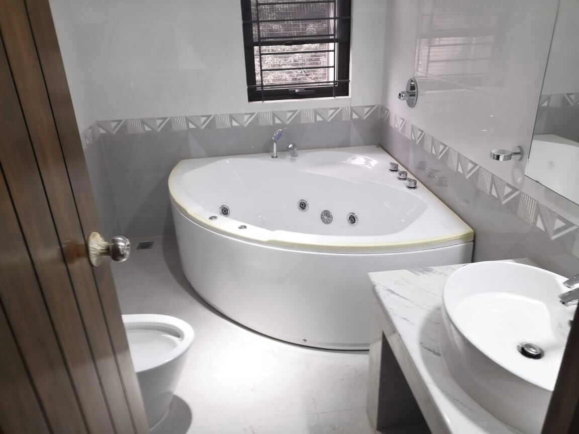 Villa on Hollywood Boulevard