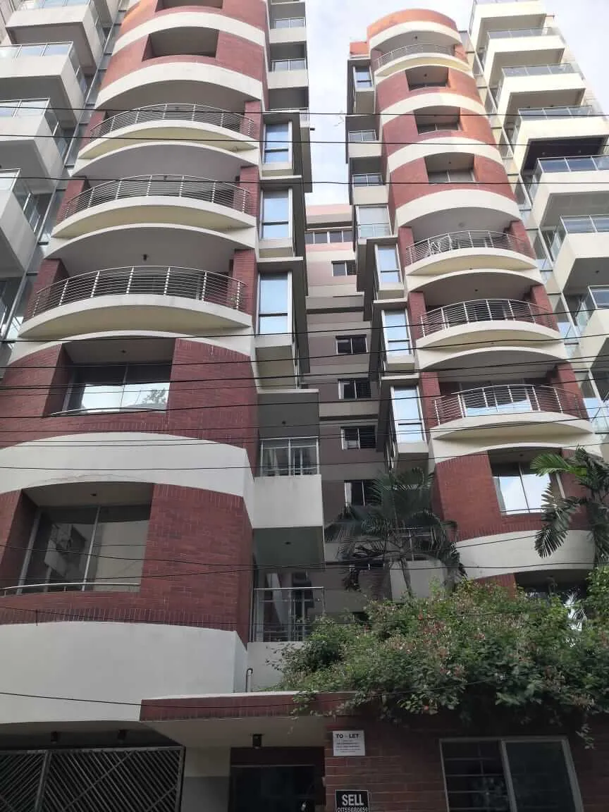 Villa on Hollywood Boulevard