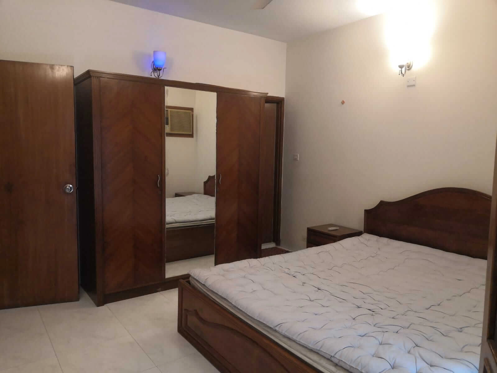 Villa on Hollywood Boulevard