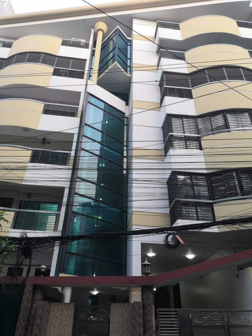 Villa on Hollywood Boulevard