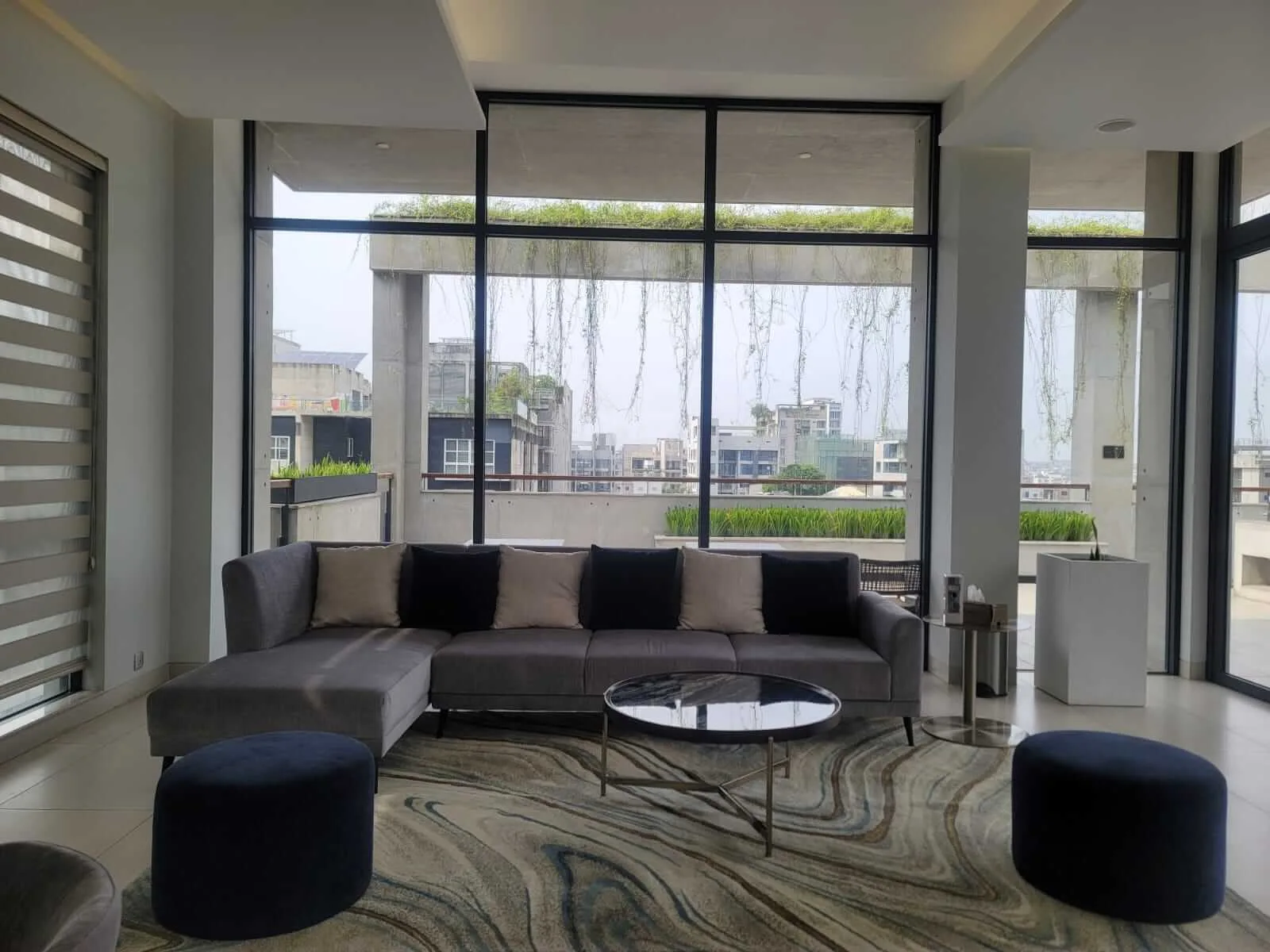 Villa on Hollywood Boulevard