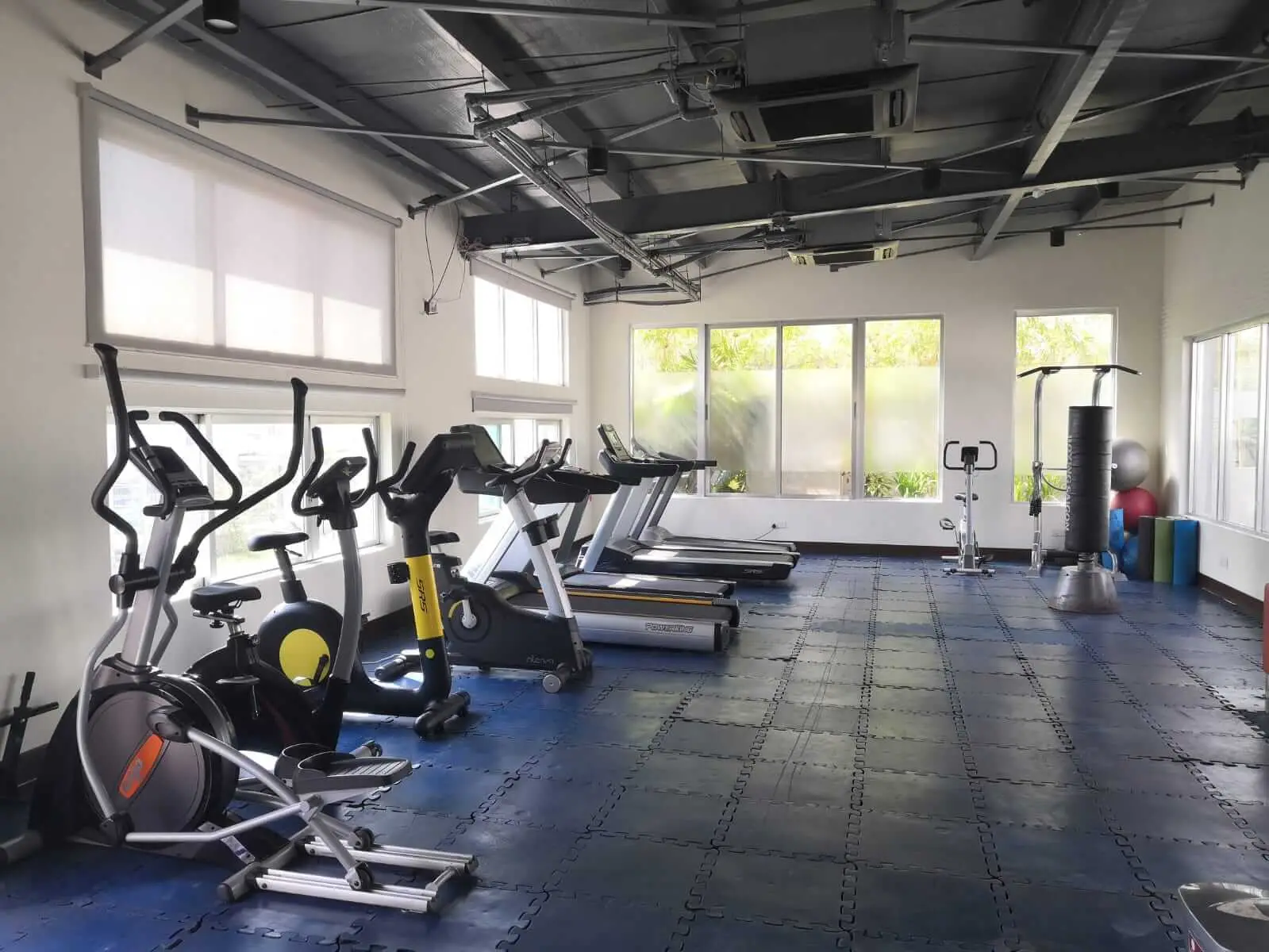 Villa on Hollywood Boulevard