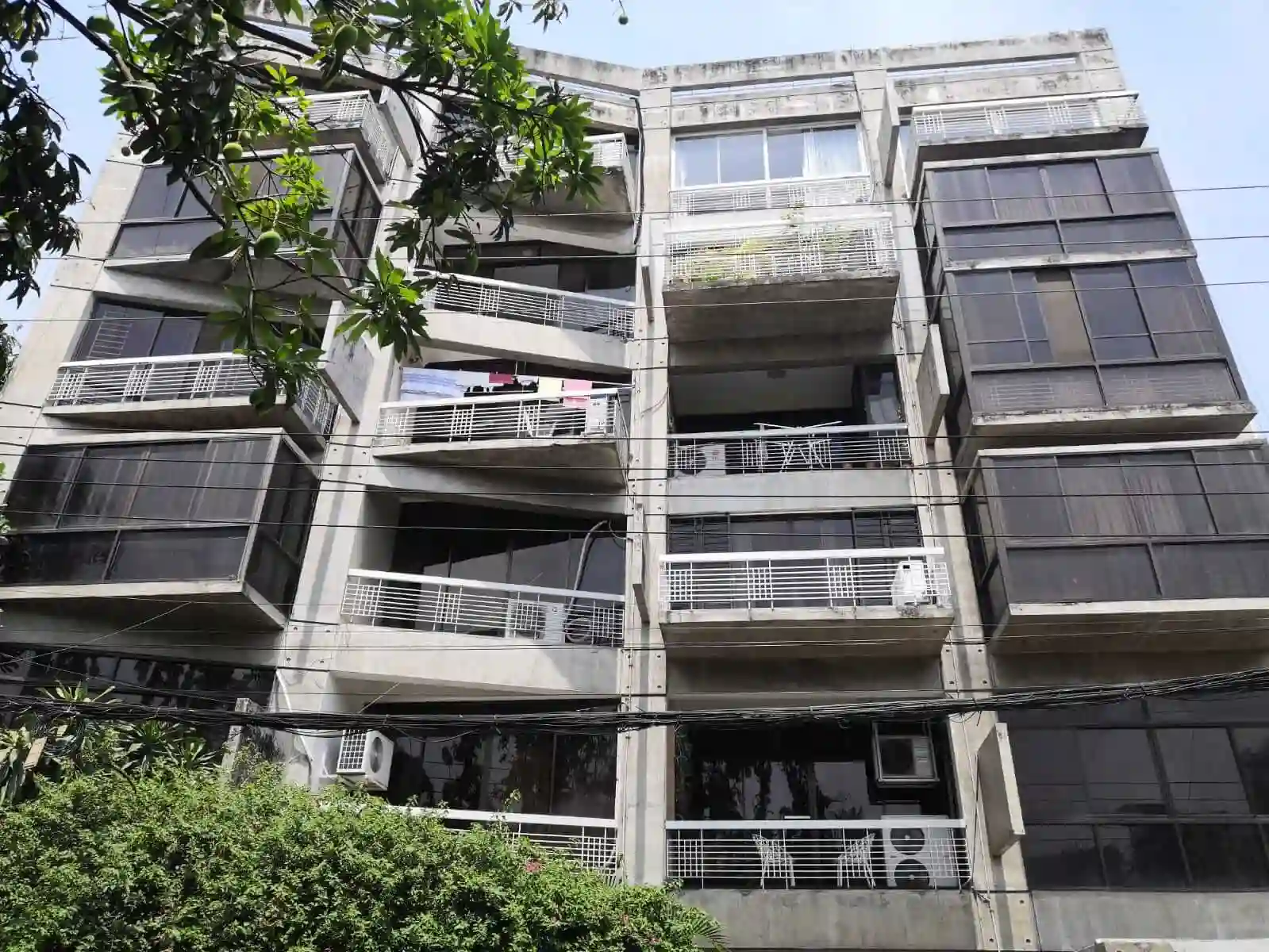 Villa on Hollywood Boulevard