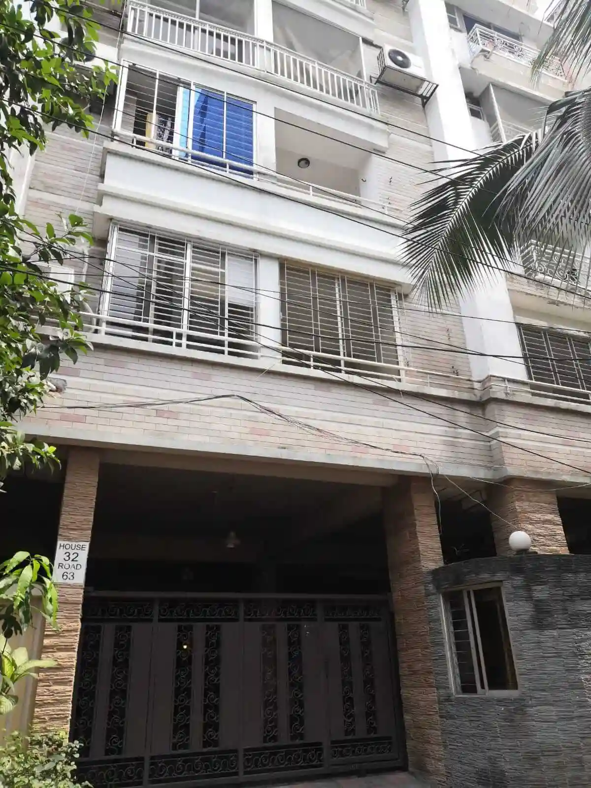 Villa on Hollywood Boulevard