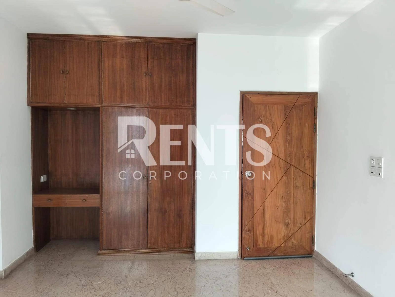 Villa on Hollywood Boulevard