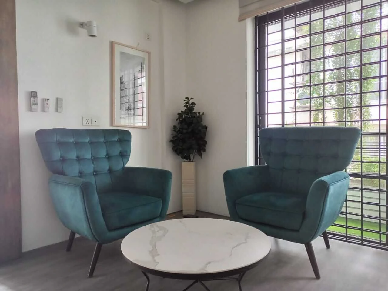 Villa on Hollywood Boulevard