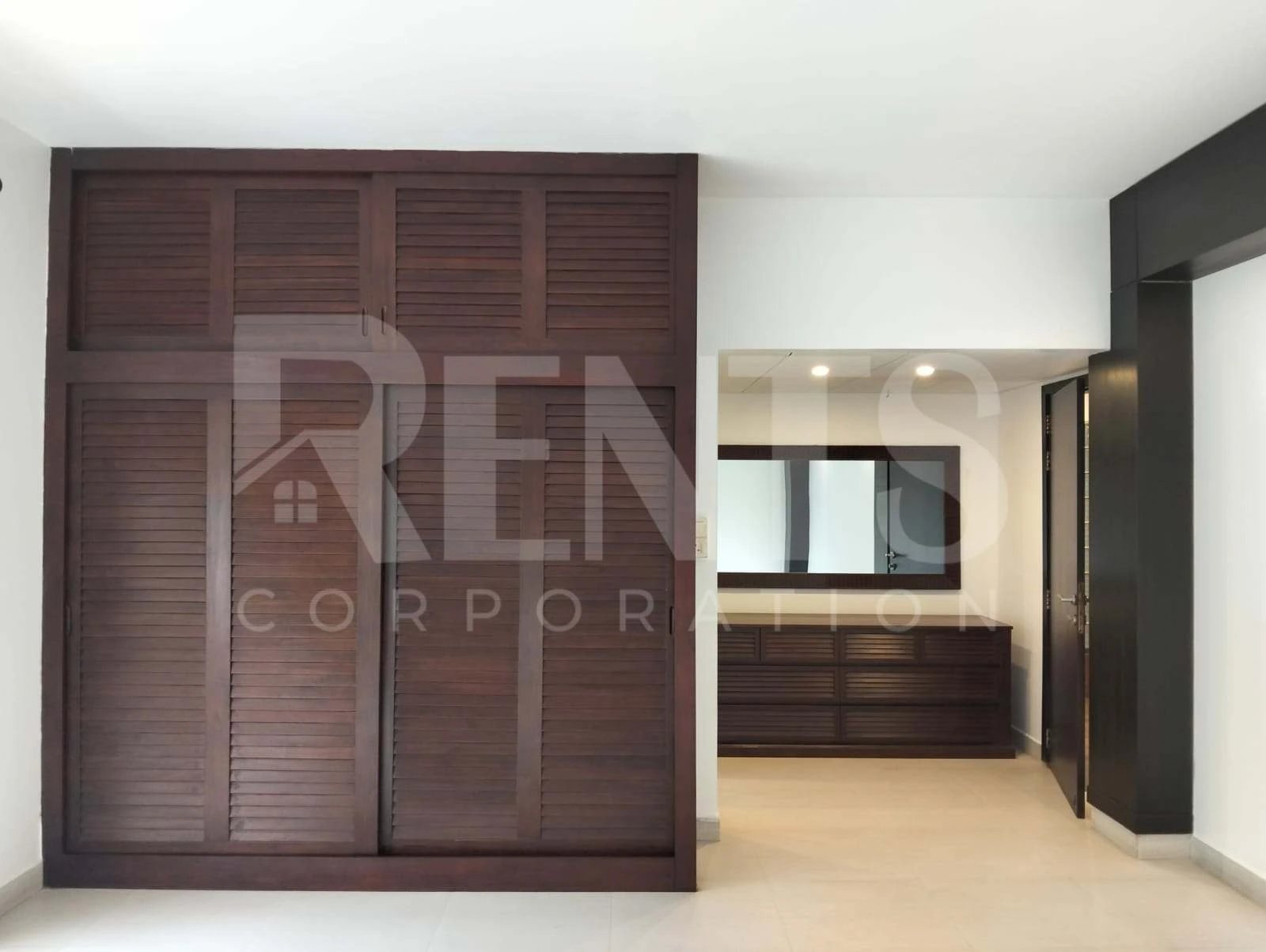 Villa on Hollywood Boulevard