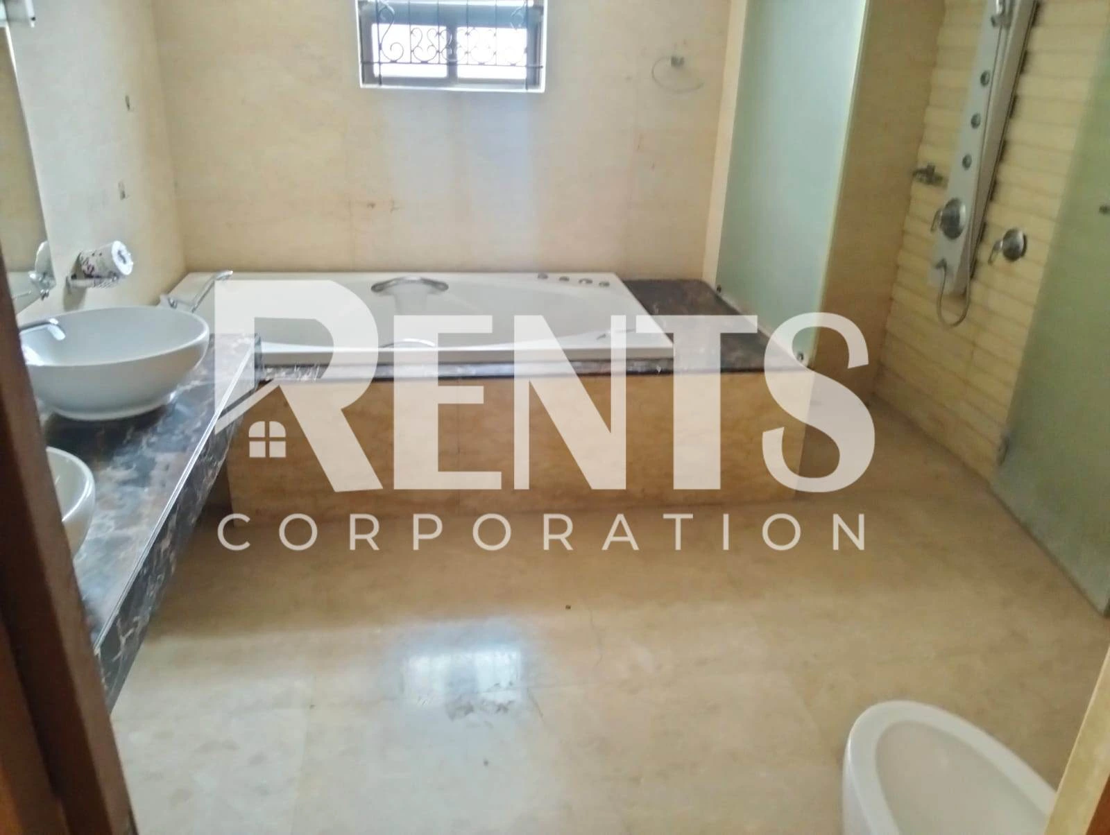 Villa on Hollywood Boulevard