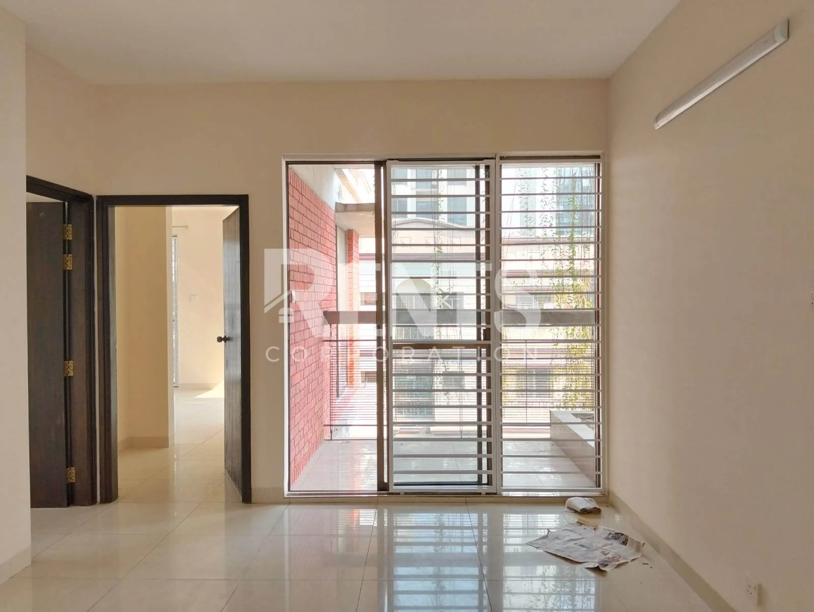 Villa on Hollywood Boulevard