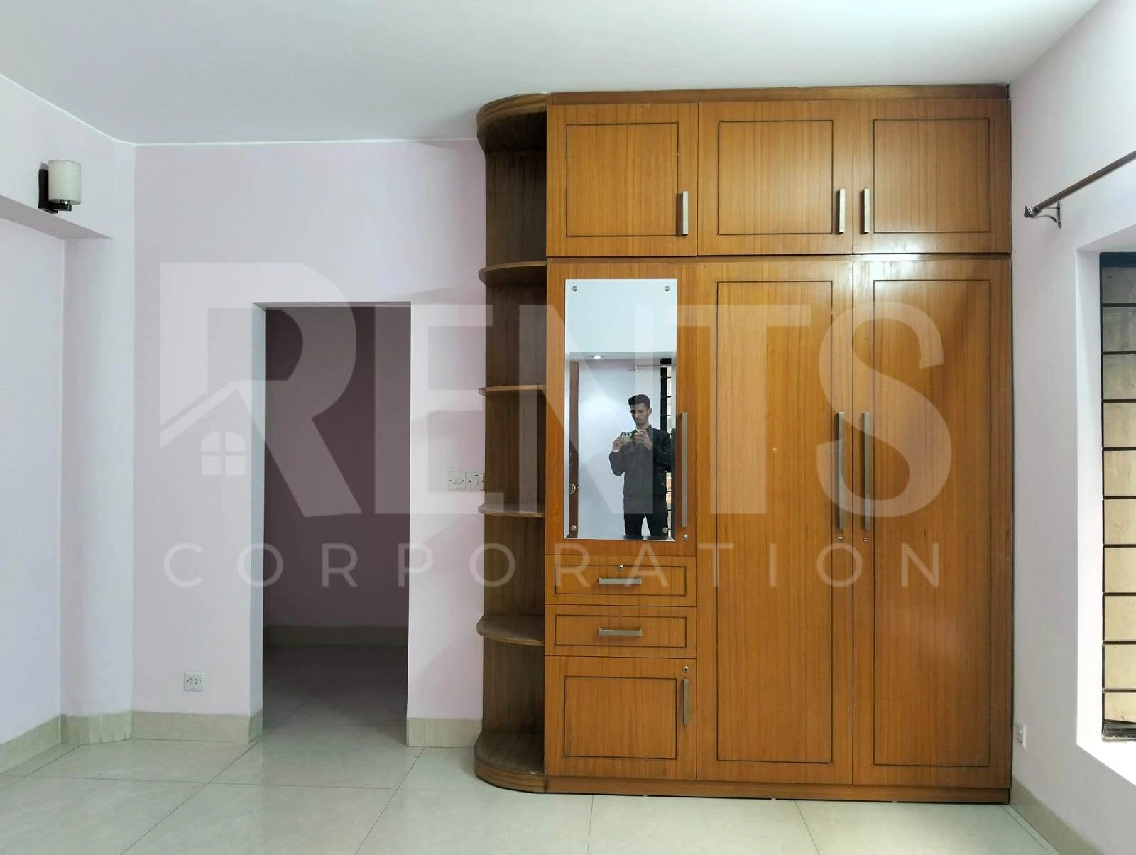 Villa on Hollywood Boulevard