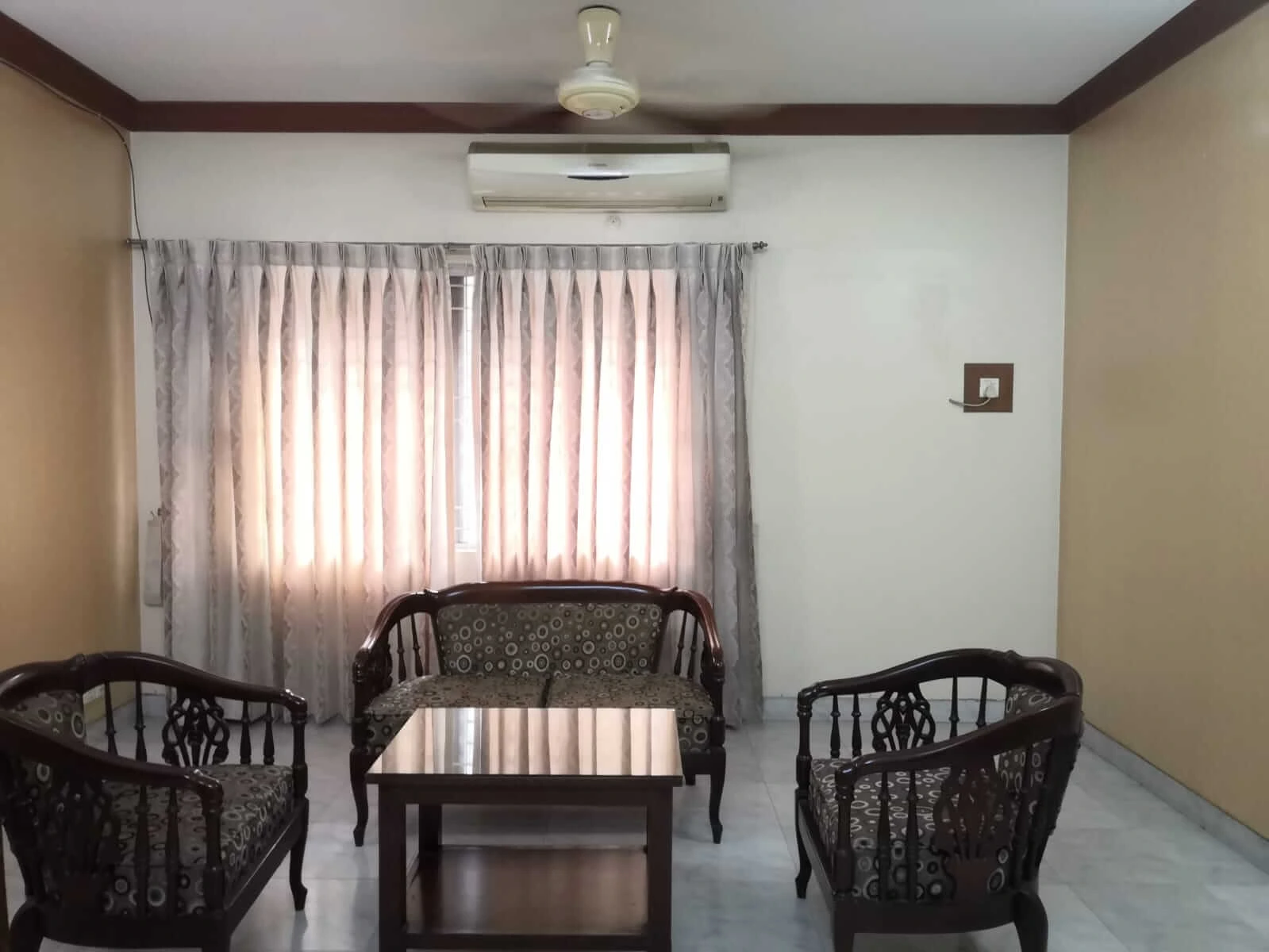 Villa on Hollywood Boulevard