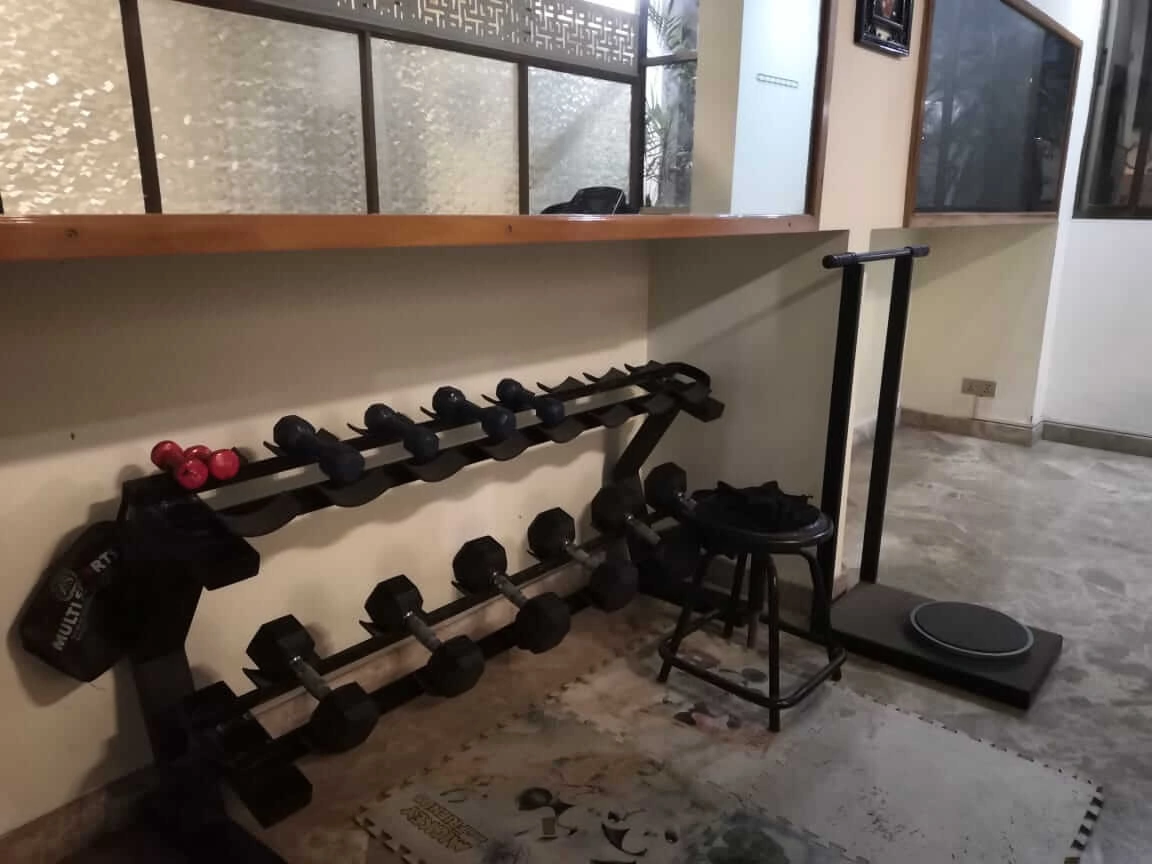 Villa on Hollywood Boulevard