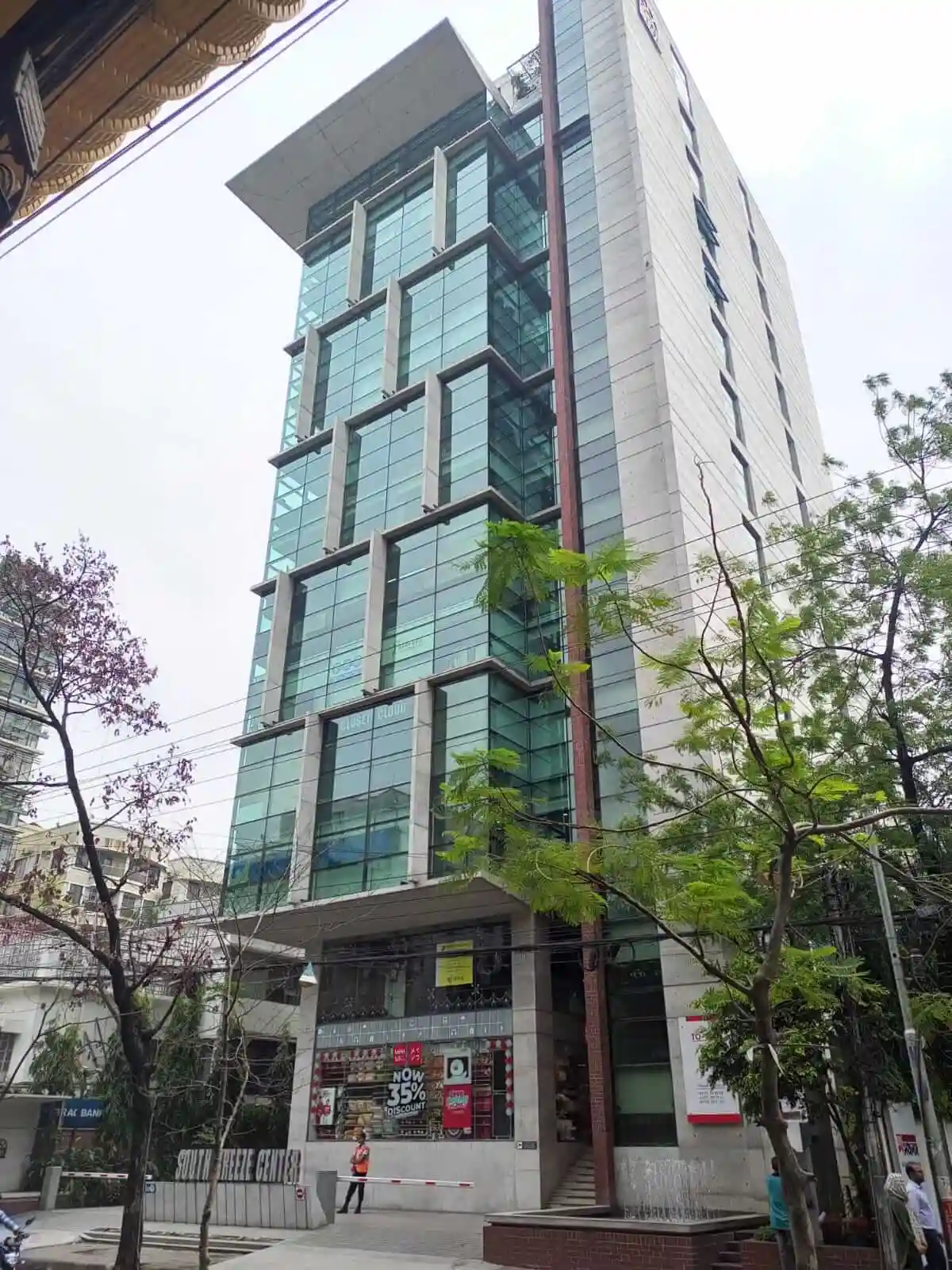 Villa on Hollywood Boulevard