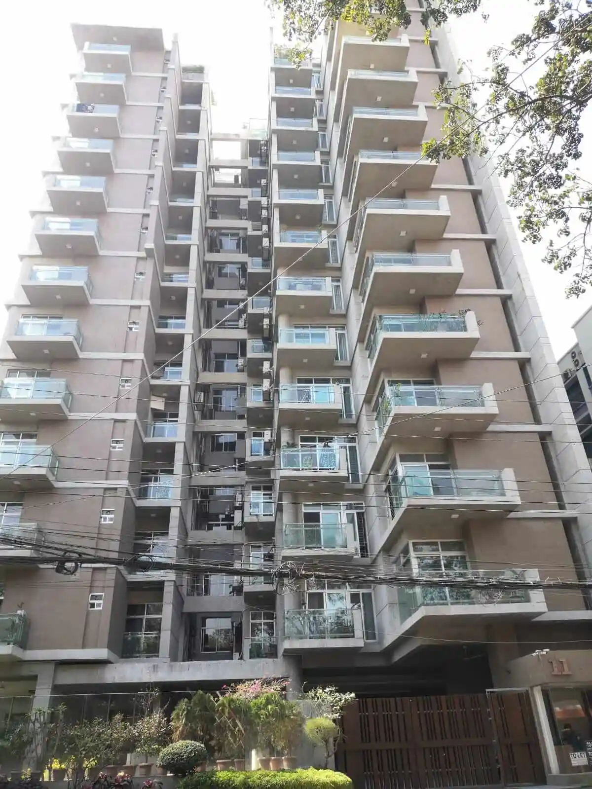 Villa on Hollywood Boulevard