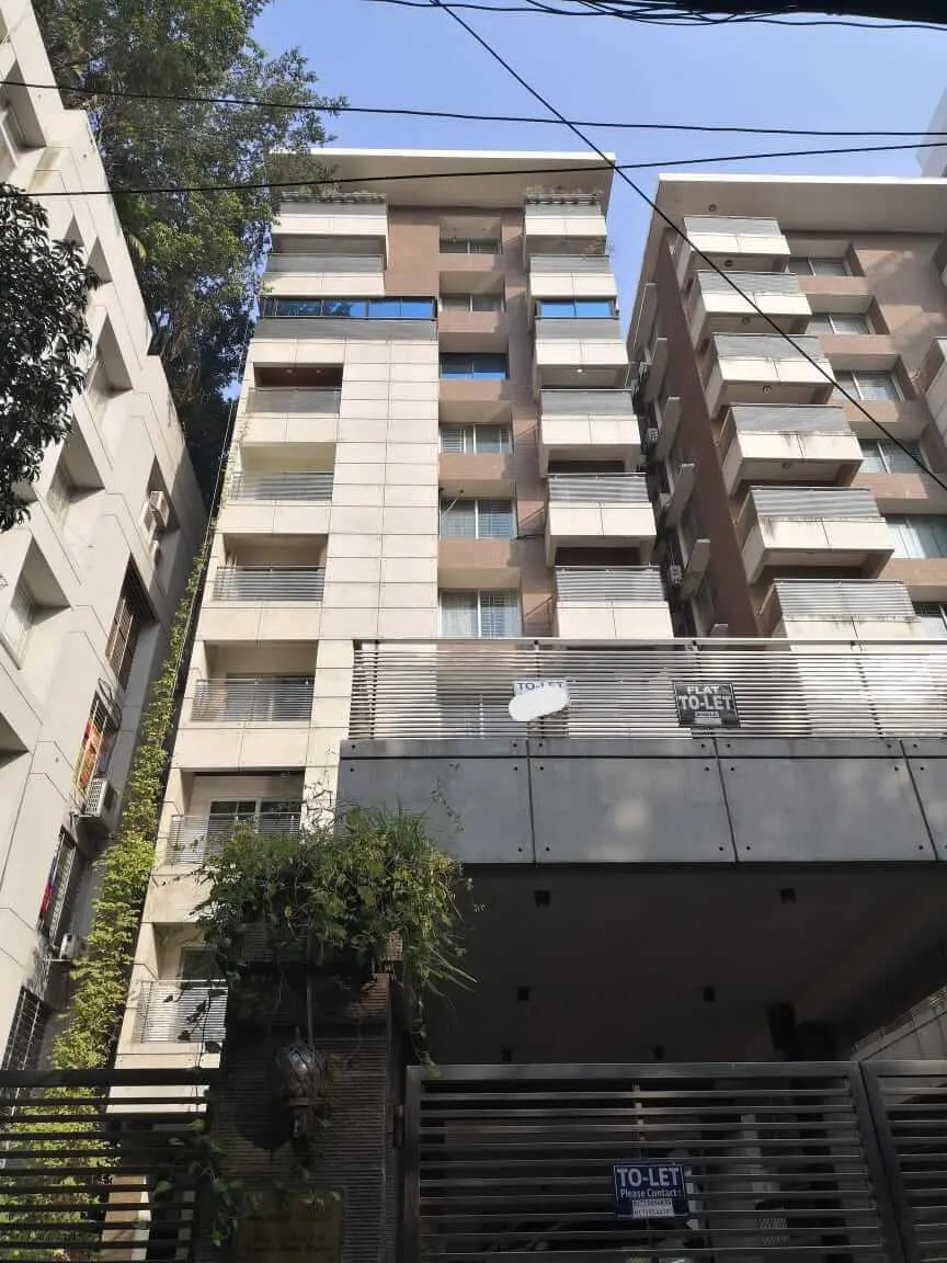 Villa on Hollywood Boulevard