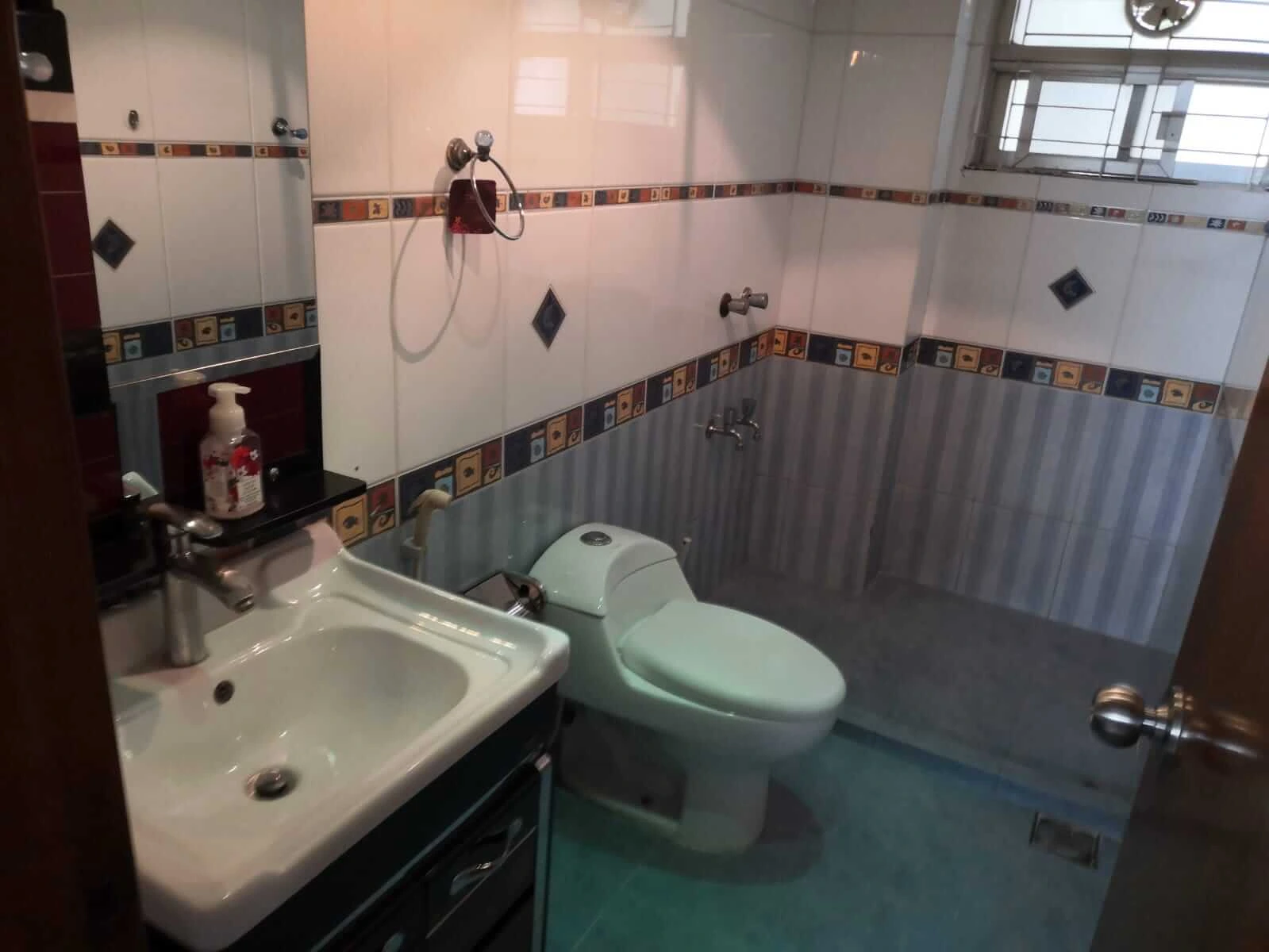 Villa on Hollywood Boulevard