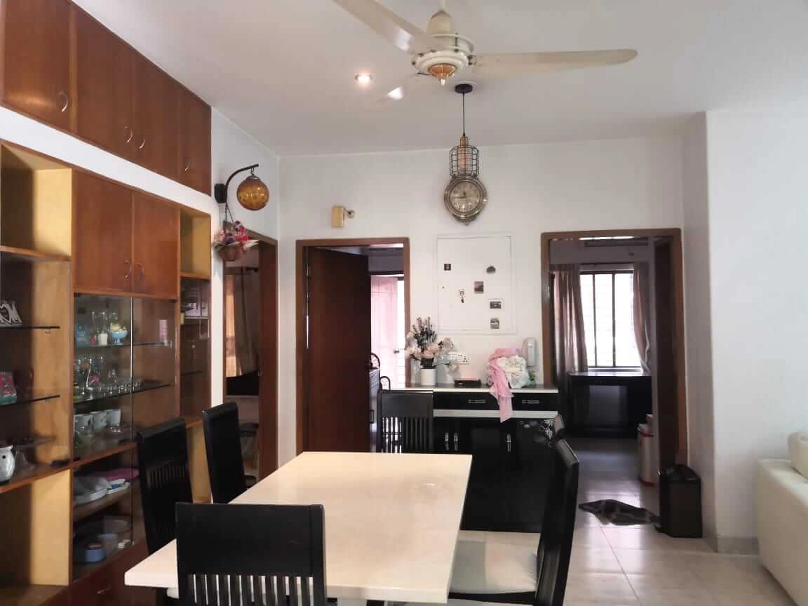 Villa on Hollywood Boulevard